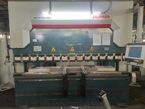 Листогибочный пресс Durma AD-R 30100 с ЧПУ (100 тонн)