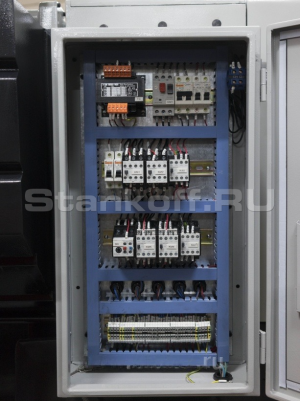 Станок токарно-винторезный C6246E/1000