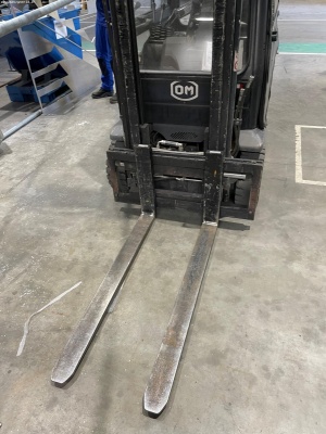 Вилочный погрузчик OM PIMESPO XE15/3AC