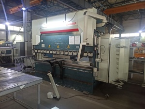 Листогибочный пресс Durma AD-R 30100 с ЧПУ (100 тонн)