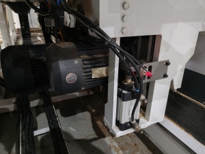 Пильный центр с чпу KDT-832CP