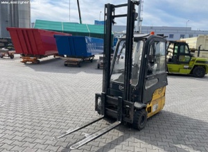 Вилочный погрузчик OM PIMESPO XE15/3AC