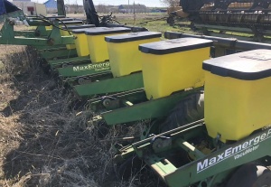 Сеялка 12-рядная John Deere