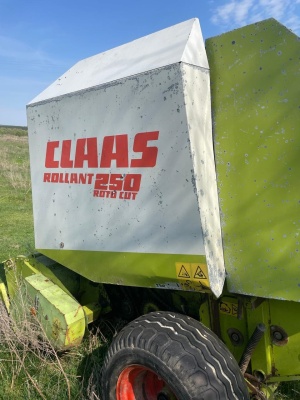 Тюковый пресс-подборщик Claas Rollant 250