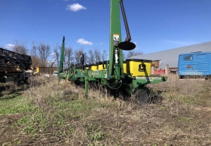 Сеялка 12-рядная John Deere
