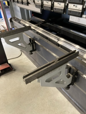 Гидравлический листогибочный пресс с ЧПУ BAYKAL APHS 31120