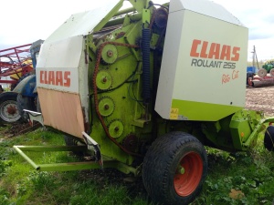 Пресс подборщик Class Rollant 255