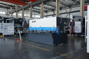 Гидравлическая маятниковая гильотина QC12K-6x4000