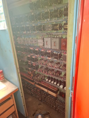 Резьбошлифовальный станок 5к823в