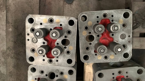 Крышки цилиндров Д49 в сборе