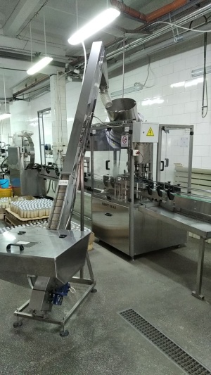 Линия фасовки газированных напитков формат 0,5-1,5 литра ПЭТ в хорошем рабочем состоянии (без упаковщика)