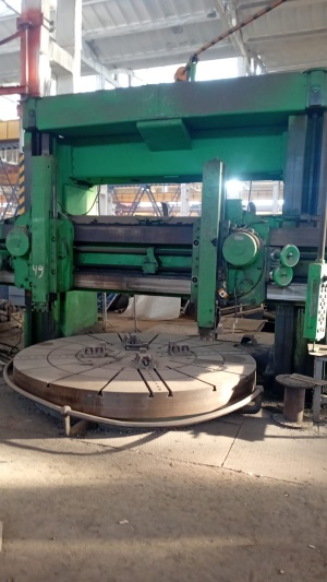 Токарно-карусельный двухстоечный станок 1М557