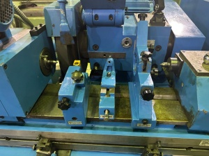 Широкоуниверсальный круглошлифовальный станок MD 1420B x 500 (аналог 3б12)