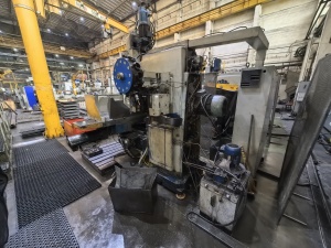 Вертикально-фрезерный станок с ЧПУ ГФ2171М4, ГФ2171М