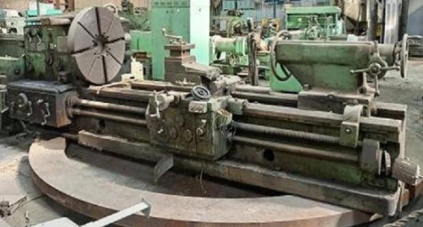 Токарно-винторезный станок 165