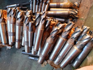 Фрезы концевые КМ4