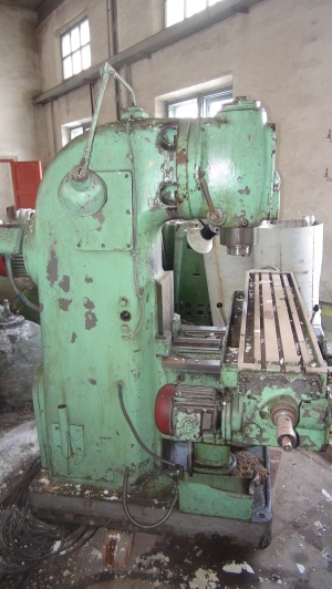 Станок вертикально-фрезерный F2-250