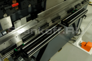 Электрический листогибочный пресс EPP 70/2500 4 axis