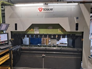 Гидравлический листогибочный пресс с ЧПУ TOSKAR MASTERFAB 3100-175