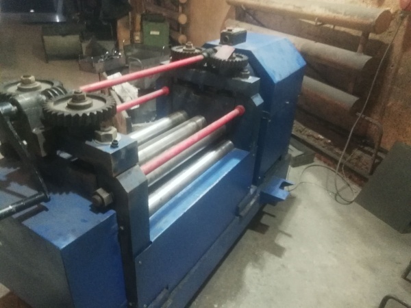 Лиcтoправильная машина