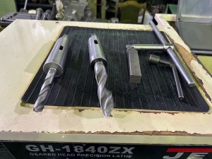 Токарный Винторезный станок, Jet GH-1840ZX 1000 РМЦ мм