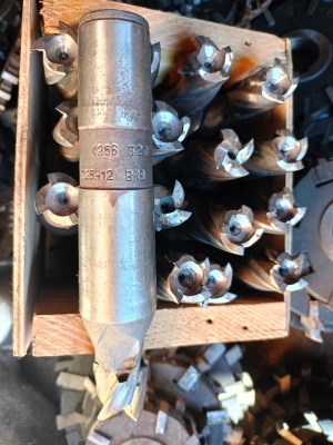 Фрезы концевые КМ4