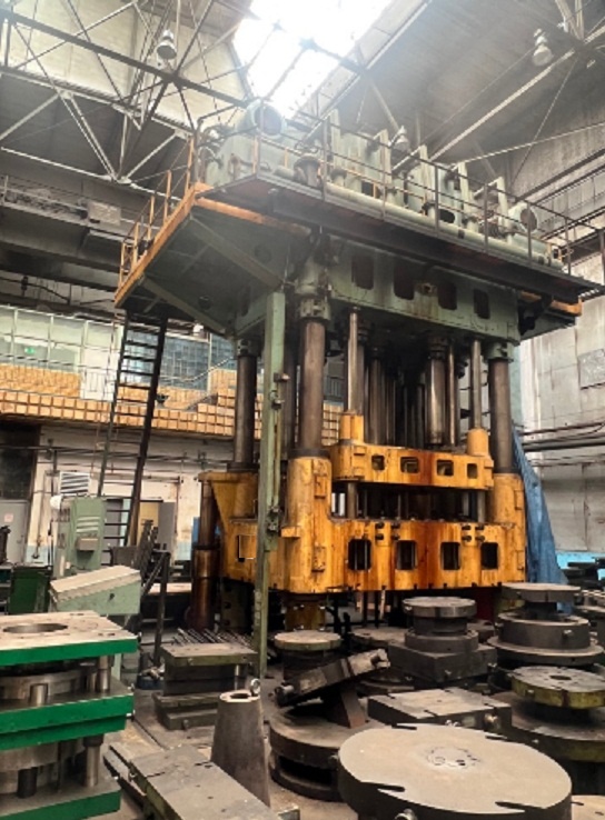 Пресс гидравлический листоштамповочный двойного действия колонный П233А