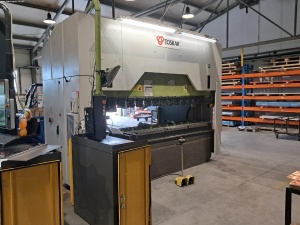 Гидравлический листогибочный пресс с ЧПУ TOSKAR MASTERFAB 3100-175