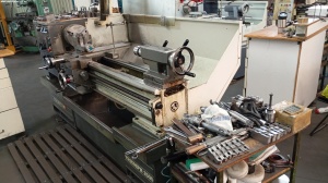 Обычный токарный станок COLCHESTER TRIUMPH 2500