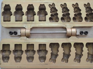 Автоматическая линия бисквитных кексов с начинкой