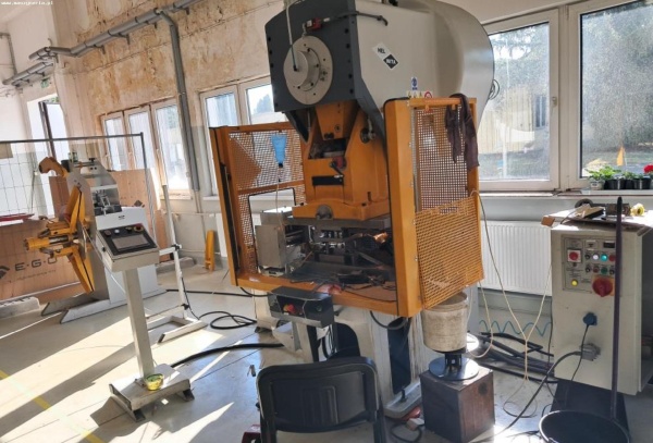 Эксцентриковый пресс HEL-WITA EN 63