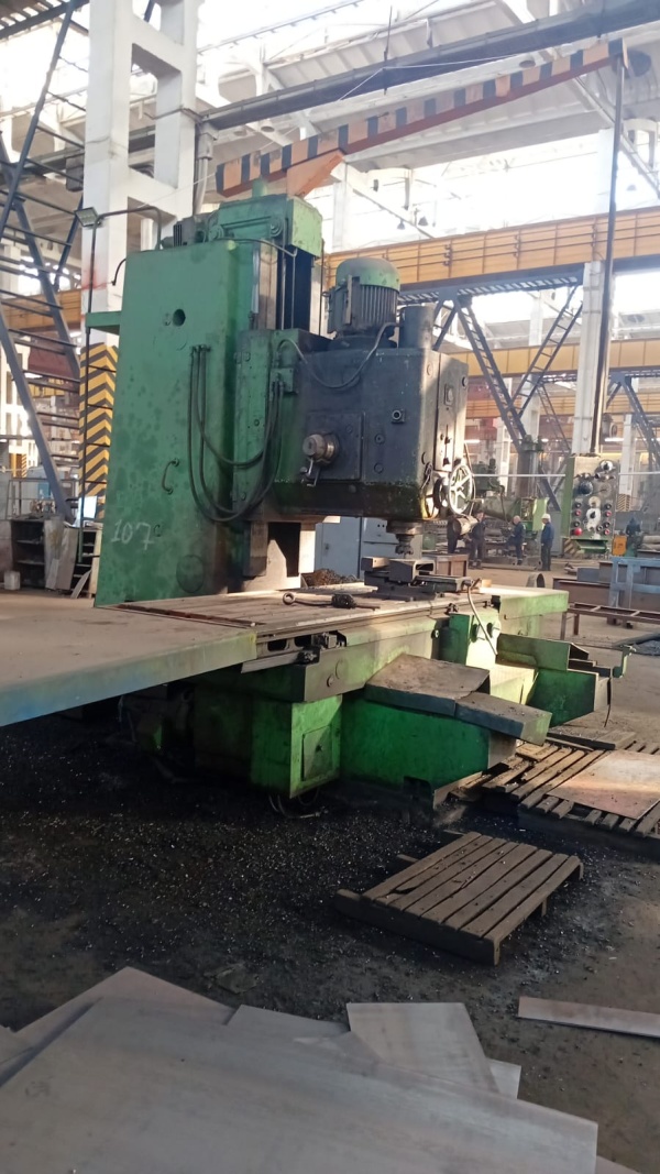 Вертикальный фрезерный бесконсольный станок 6А59