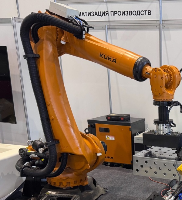 Промышленный робот KR 210 R3100 ultra, 2024 г