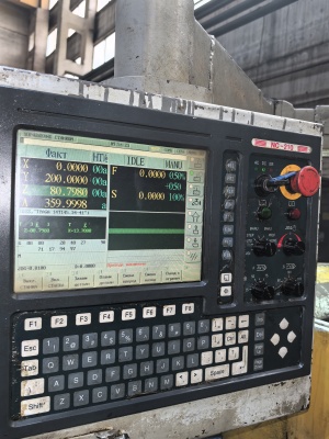 Вертикально-фрезерный станок с ЧПУ ГФ2171М4, ГФ2171М