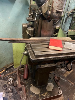 679 станок фрезерный инструментальный широкоуниверсальный