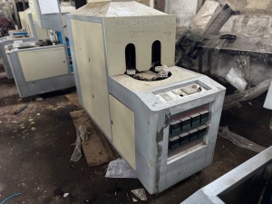 Полуавтомат выдува и станция разогрева преформ