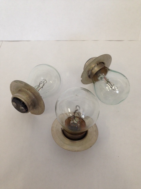 Лампа автомобильная двухконтактная А-12-50+ 21 (тракторная)