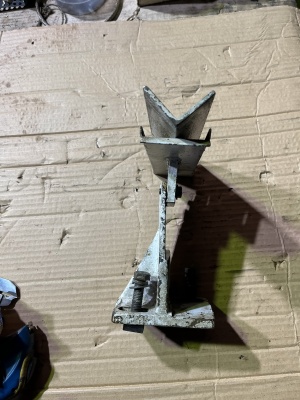 Оснастка и запчасти для бесцентровошлифовальных станков 3Е183, 3Е184