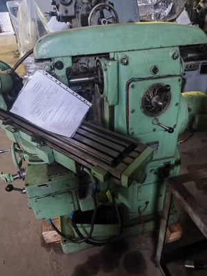 Универсально-фрезерный станок ME-1000