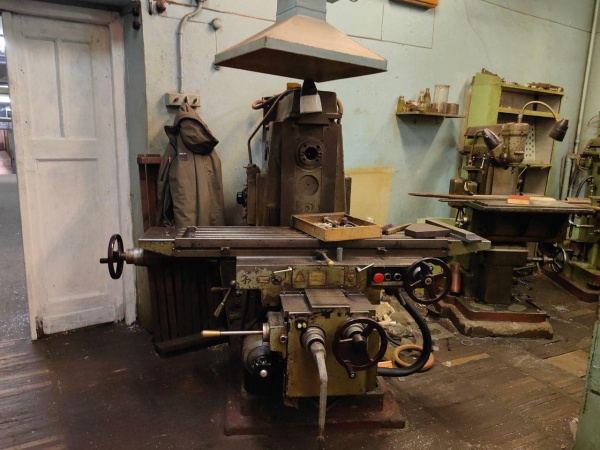 6Р82Г станок консольно-фрезерный горизонтальный