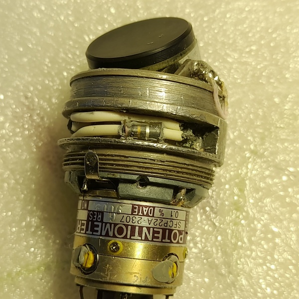 Потенциометр оригинальный японский Sakae SFCP22A -2307