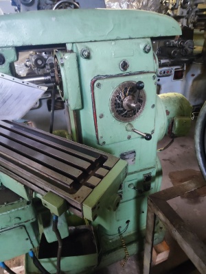 Универсально-фрезерный станок ME-1000