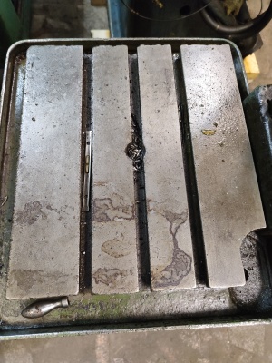 Вертикально-сверлильный станок 2Н118