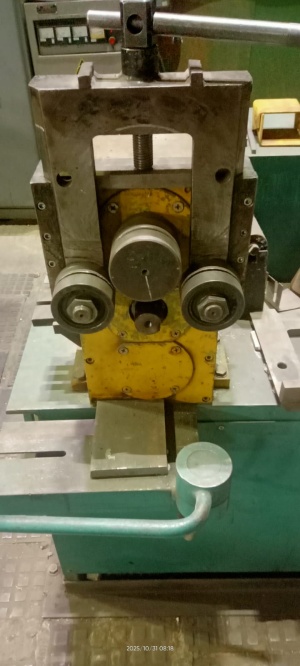 Станки ножовочный 8Б72, 1979 г.фрезерн. вертикальный мод.654КС4;Автомат трубоотрезной мод.9Д151,1968 г художественной ковки 