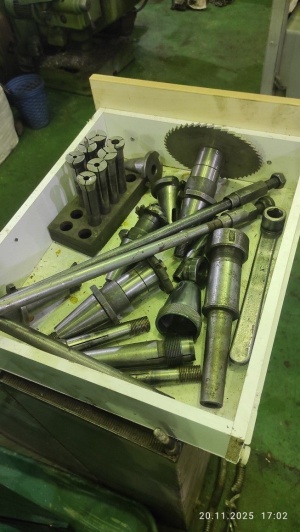 Широкоуниверсальный фрезерный станок ALG-200