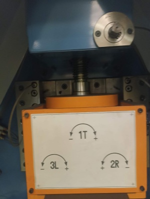 Резьбонакатной станок PEE-WEE 3UPW 21