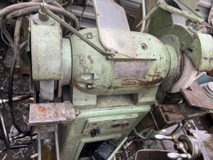 3Б632, 3Б632в Станок точильно-шлифовальный для заточки резцов