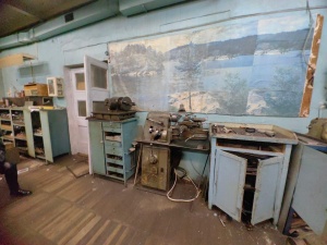 1613 Станок токарно-винторезный прецизионный