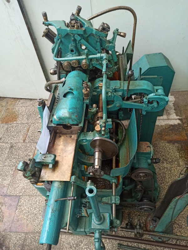 Токарный автомат 1А12П