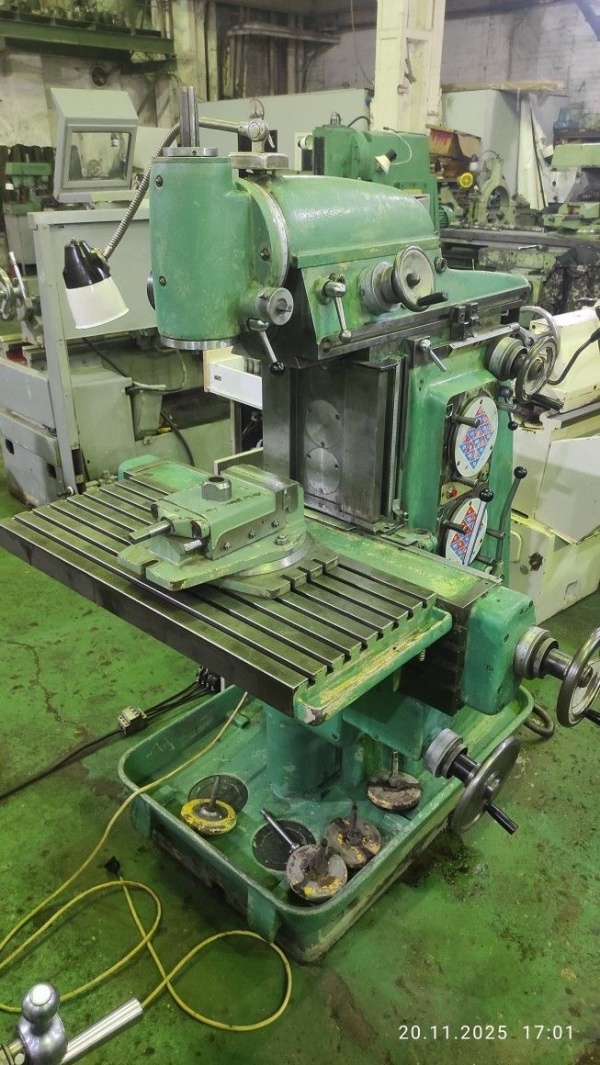 Широкоуниверсальный фрезерный станок ALG-200